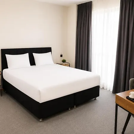 Hotel New Garden Airport & Restaurant 3*