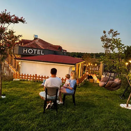 New Airport & Restaurant Hotel